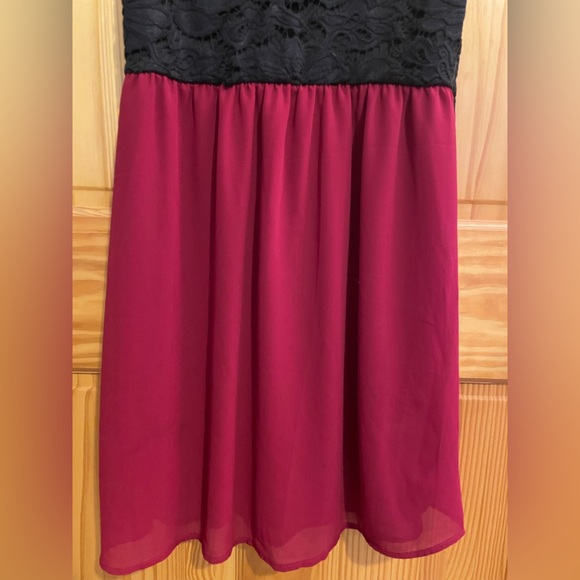 Eclipse burgundy/black Womens Small dress - Picture 5 of 5